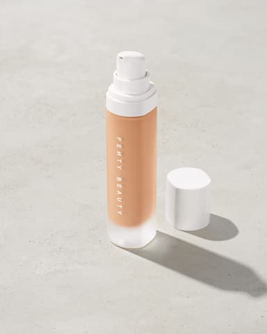 Fenty Beauty Pro Filt'r Soft Matte Foundation — 260